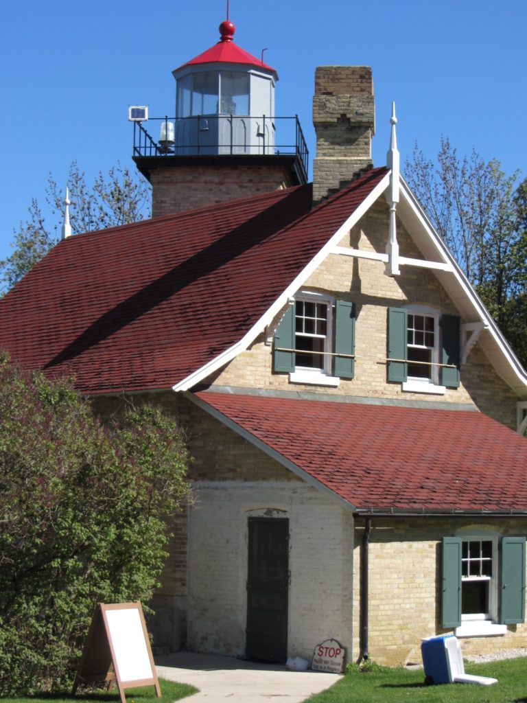 Picture depicting the Eagle Bluff Lighthouse in Peninsula State Park, Door County, Wisconsin